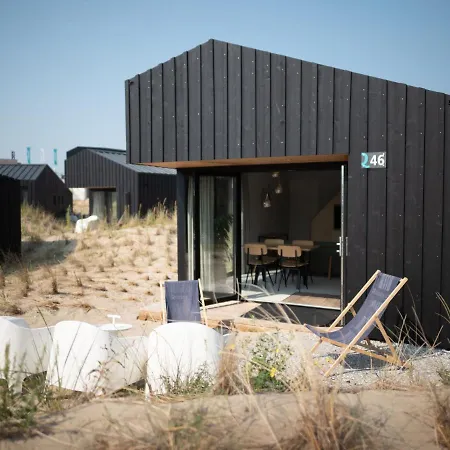 Sea Lodges - Pitstop 4 - One Dog Allowed * Zandvoort